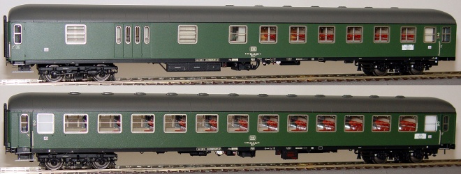 Set of 2 Passenger cars of "Woerthersee" train. Set #1<br /><a href='images/pictures/LS_Models/46138.jpg' target='_blank'>Full size image</a>